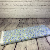 100% coton LIBERTY fleurs bleues limes fond blanc ( coastal walk  ) 01666471